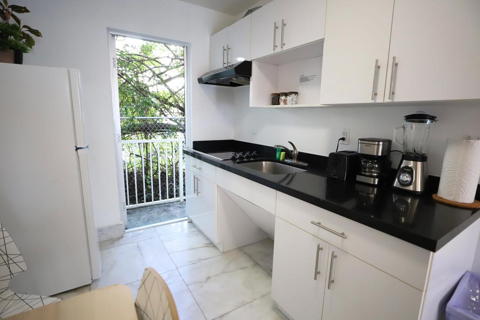 South Beach 2 Bedroom Family Pet Friendly Apartment With Free Parking On Premise Маями Бийч Екстериор снимка