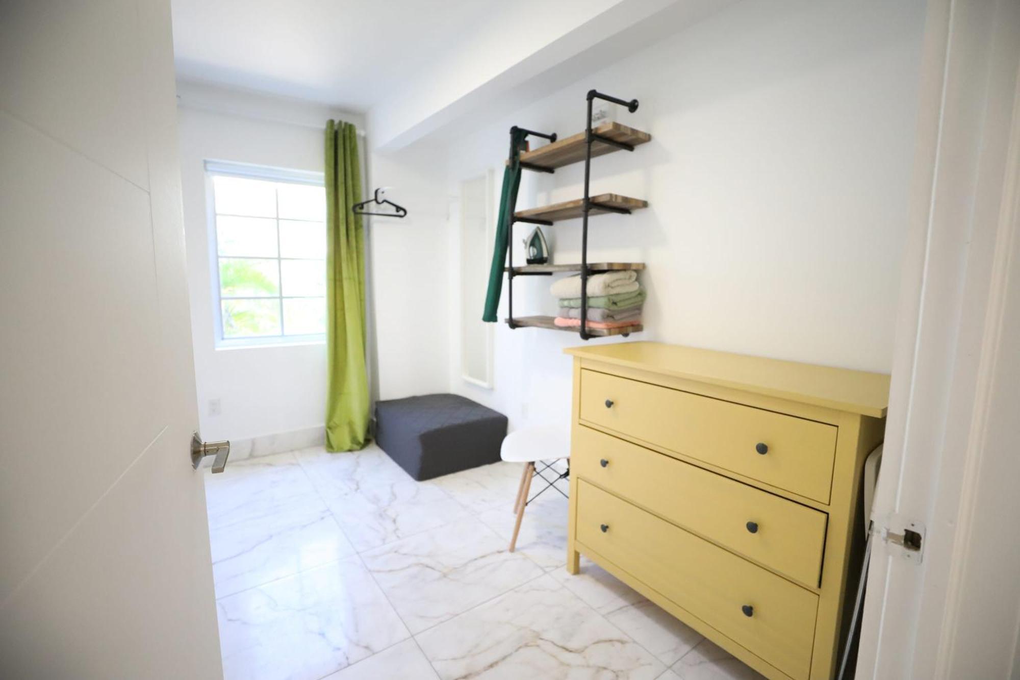 South Beach 2 Bedroom Family Pet Friendly Apartment With Free Parking On Premise Маями Бийч Екстериор снимка
