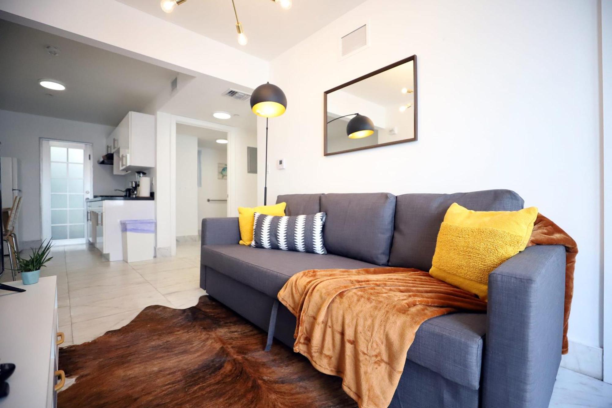 South Beach 2 Bedroom Family Pet Friendly Apartment With Free Parking On Premise Маями Бийч Екстериор снимка
